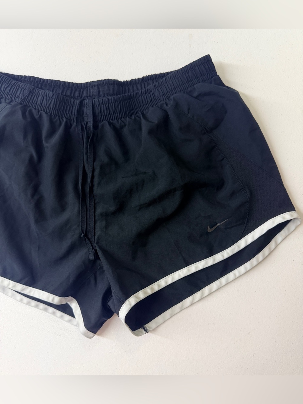 Nike Dri-FIT Tempo Running Shorts Women’s Small Navy Blue White Trim
